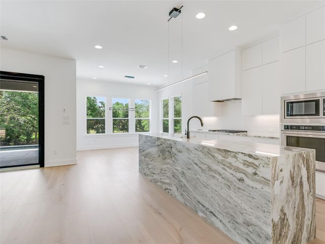 101 Aston CV, Georgetown, TX 78633