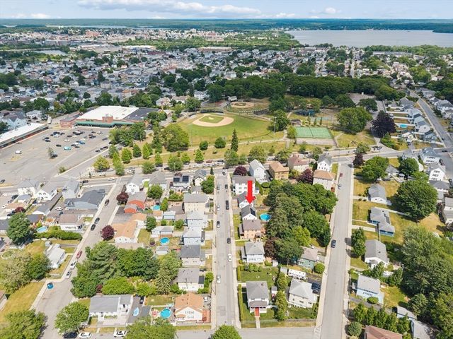 45 Bright St, Fall River, MA 02721