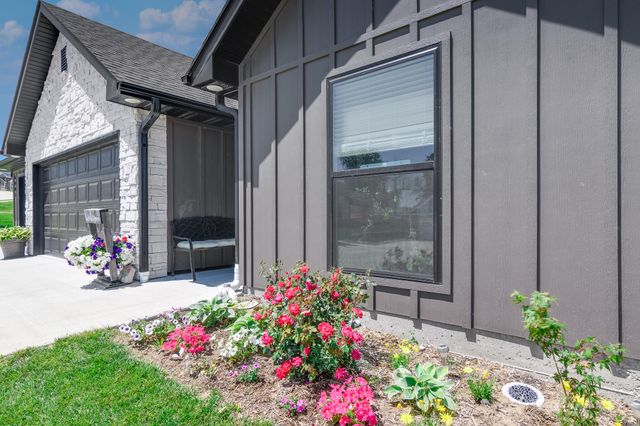 6001 TAMARACK DR, Columbia, MO 65203