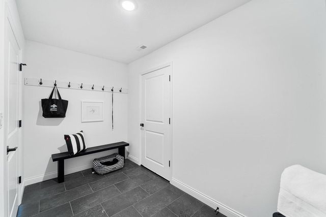 6001 TAMARACK DR, Columbia, MO 65203