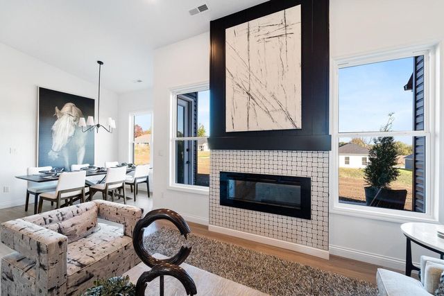 6001 TAMARACK DR, Columbia, MO 65203