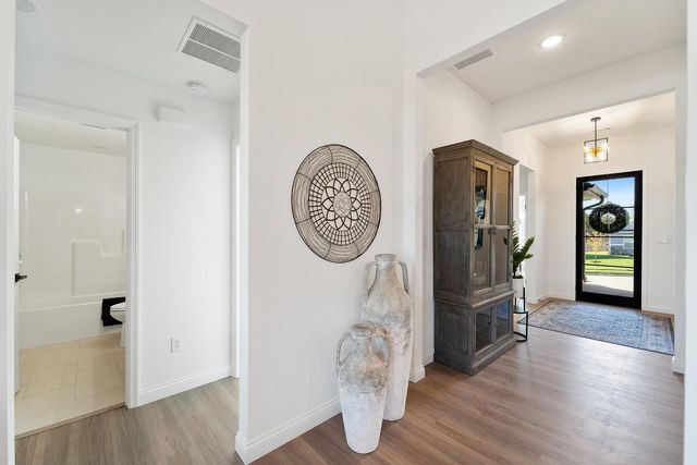 6001 TAMARACK DR, Columbia, MO 65203