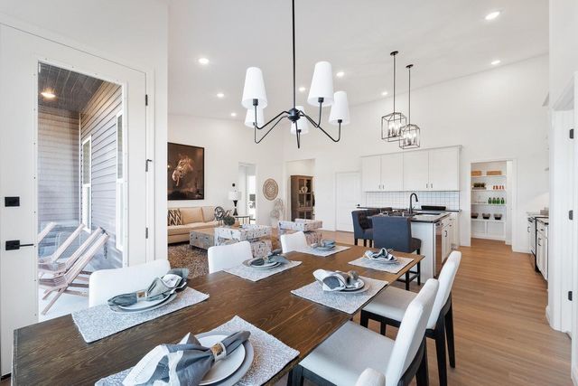 6001 TAMARACK DR, Columbia, MO 65203