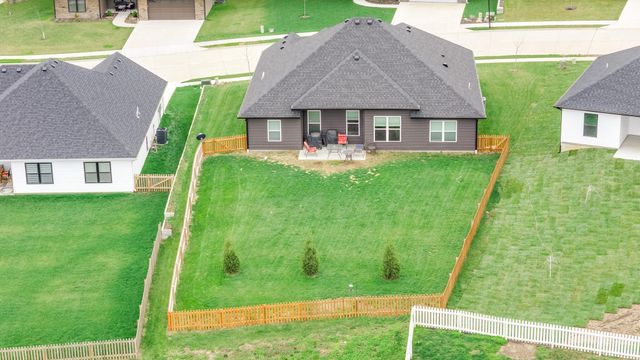 6001 TAMARACK DR, Columbia, MO 65203