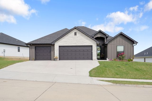 6001 TAMARACK DR, Columbia, MO 65203