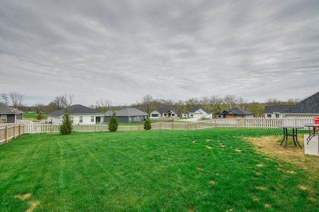 6001 TAMARACK DR, Columbia, MO 65203