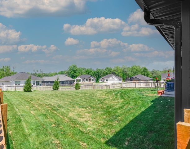 6001 TAMARACK DR, Columbia, MO 65203