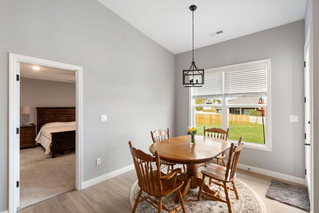 6001 TAMARACK DR, Columbia, MO 65203