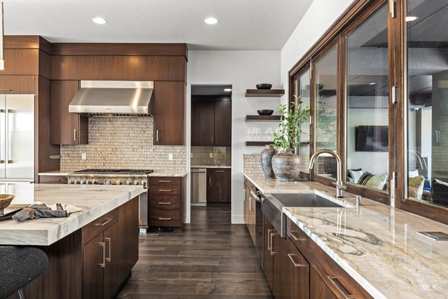 510 W Paso Fino Dr., Boise, ID 83702