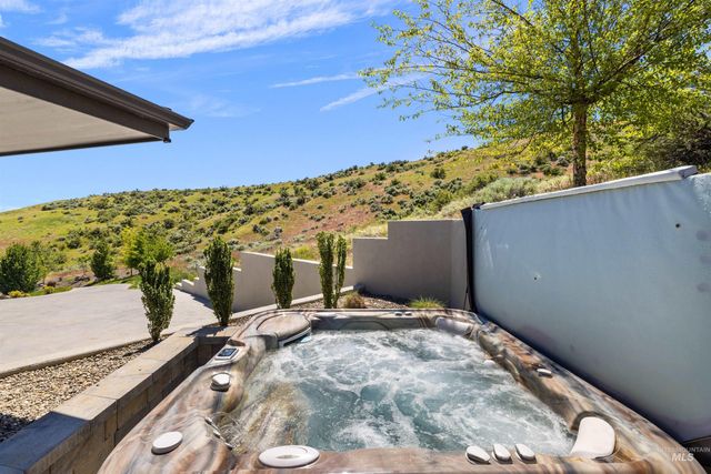 510 W Paso Fino Dr., Boise, ID 83702