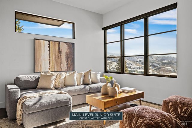 510 W Paso Fino Dr., Boise, ID 83702