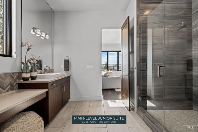 510 W Paso Fino Dr., Boise, ID 83702