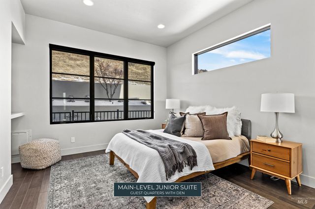 510 W Paso Fino Dr., Boise, ID 83702