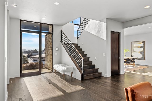 510 W Paso Fino Dr., Boise, ID 83702