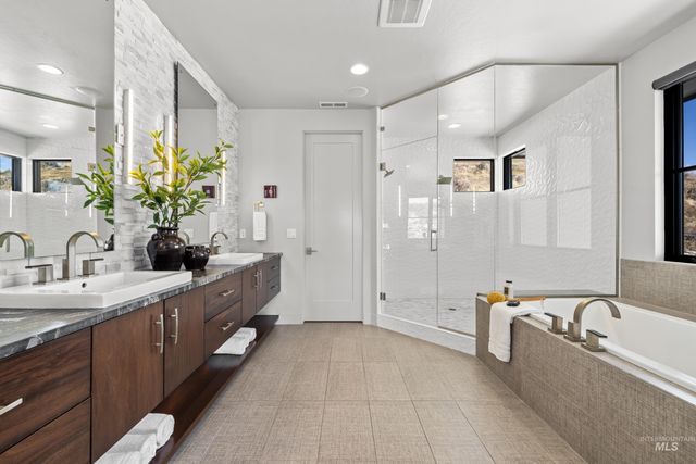 510 W Paso Fino Dr., Boise, ID 83702