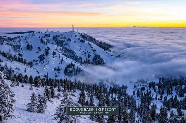 510 W Paso Fino Dr., Boise, ID 83702