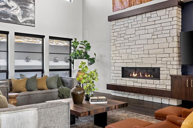 510 W Paso Fino Dr., Boise, ID 83702