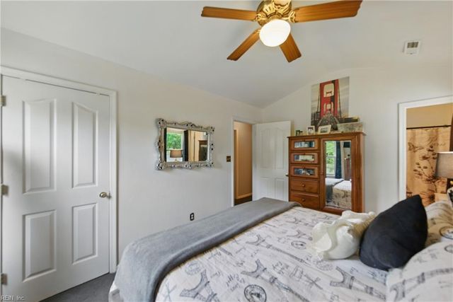 2301 Broadnax DR, Chesapeake, VA 23323
