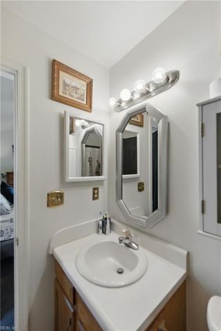 2301 Broadnax DR, Chesapeake, VA 23323