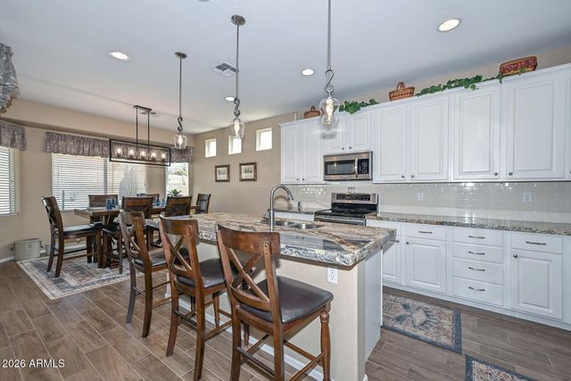 21974 W LASSO Lane W, Buckeye, AZ 85326