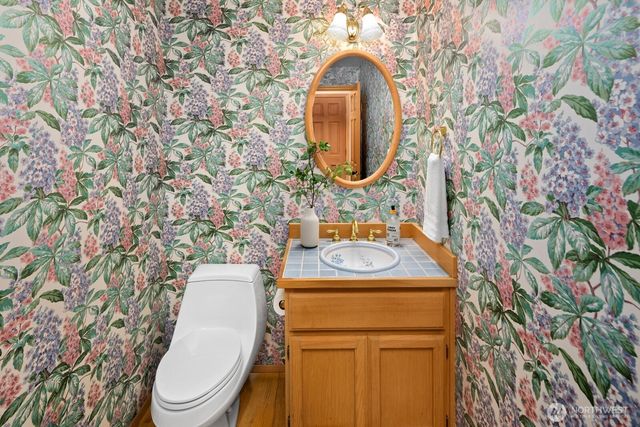 17421 190th Ave SE, Renton, WA 98058