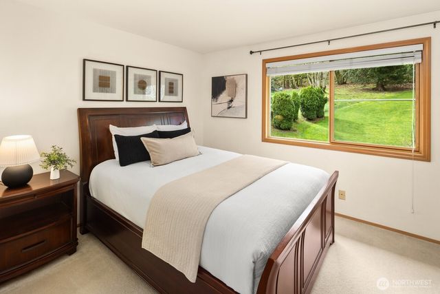 17421 190th Ave SE, Renton, WA 98058