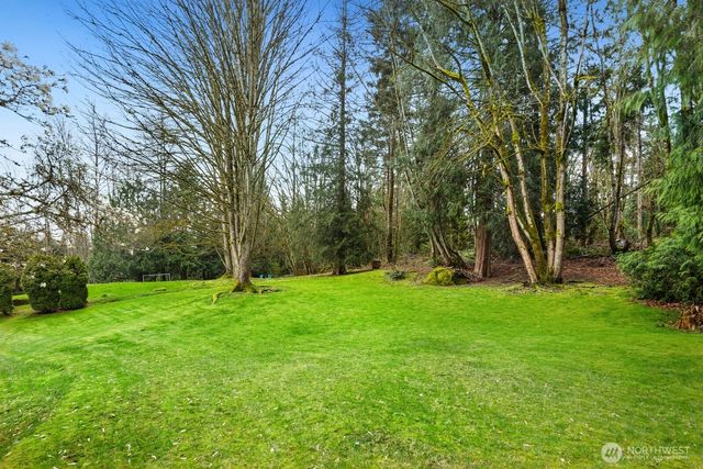 17421 190th Ave SE, Renton, WA 98058