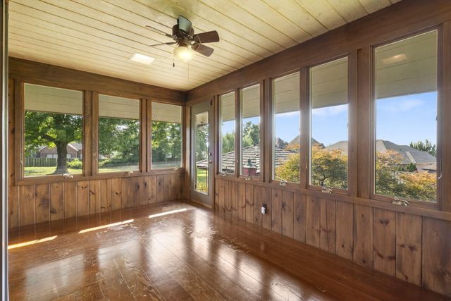 3886 E Hawthorne Hill Lane, Springfield, MO 65809