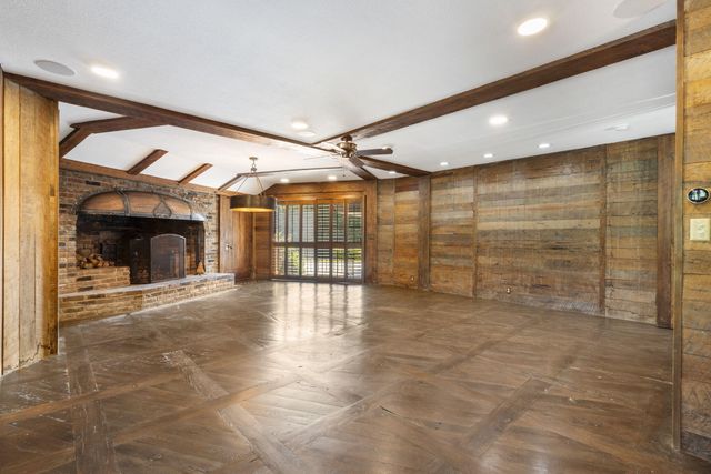 3886 E Hawthorne Hill Lane, Springfield, MO 65809