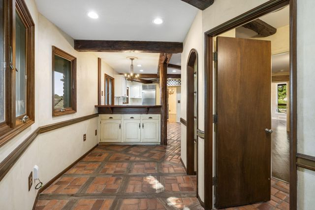 3886 E Hawthorne Hill Lane, Springfield, MO 65809