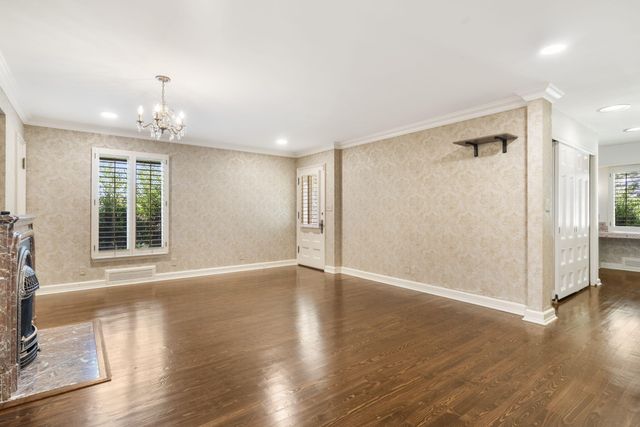 3886 E Hawthorne Hill Lane, Springfield, MO 65809