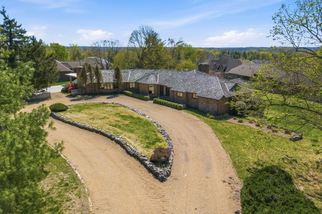 3886 E Hawthorne Hill Lane, Springfield, MO 65809