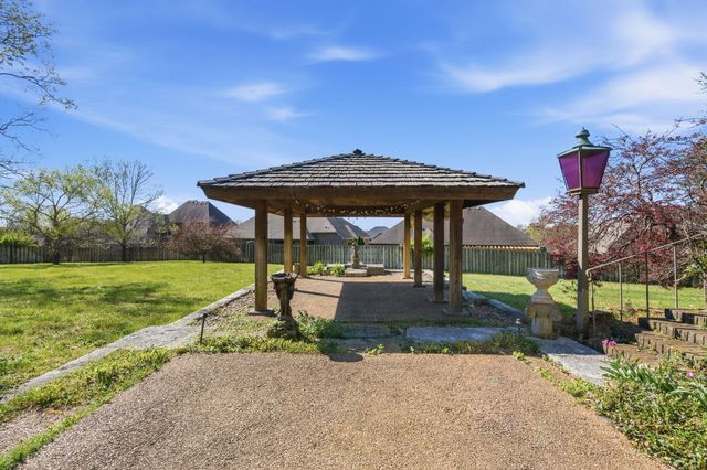3886 E Hawthorne Hill Lane, Springfield, MO 65809