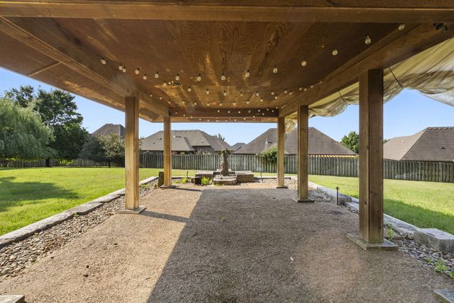 3886 E Hawthorne Hill Lane, Springfield, MO 65809