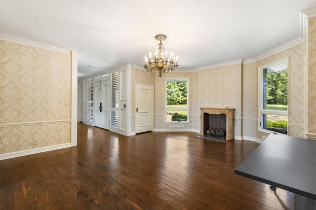 3886 E Hawthorne Hill Lane, Springfield, MO 65809