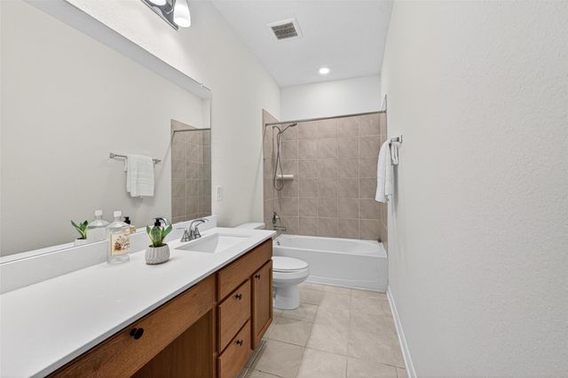 12818 Mossy Knoll Drive, Houston, TX 77044