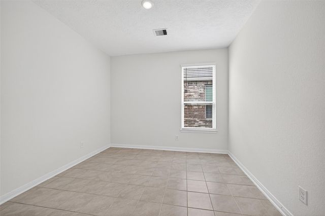 12818 Mossy Knoll Drive, Houston, TX 77044