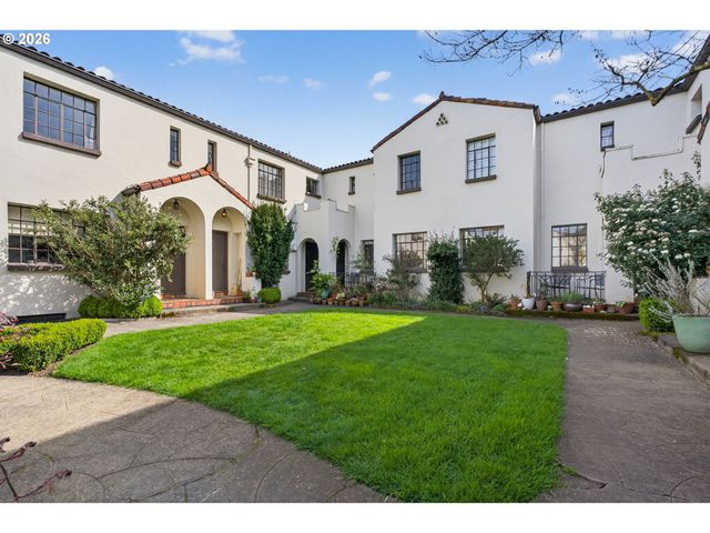 2325 Ne FLANDERS St 8, Portland, OR 97232