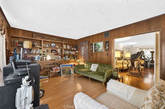 2136 S El Molino, San Marino, CA 91108