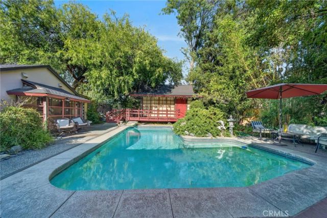 2136 S El Molino, San Marino, CA 91108