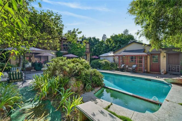2136 S El Molino, San Marino, CA 91108