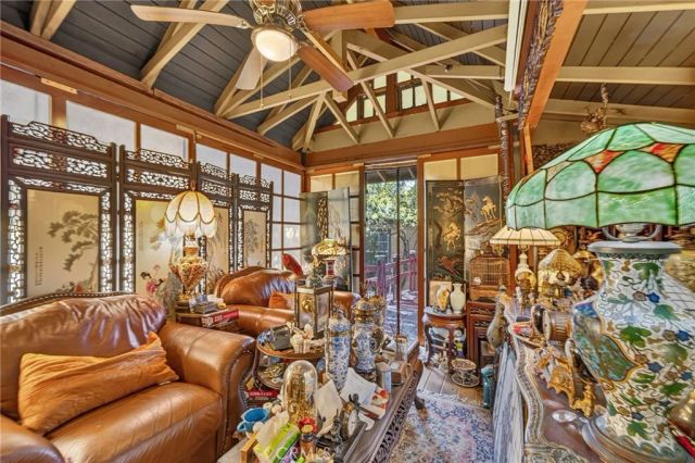 2136 S El Molino, San Marino, CA 91108
