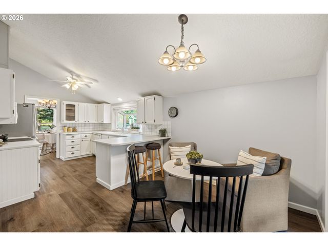 2820 Se BRODIAEA Ct, Hillsboro, OR 97123