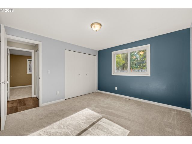 2820 Se BRODIAEA Ct, Hillsboro, OR 97123