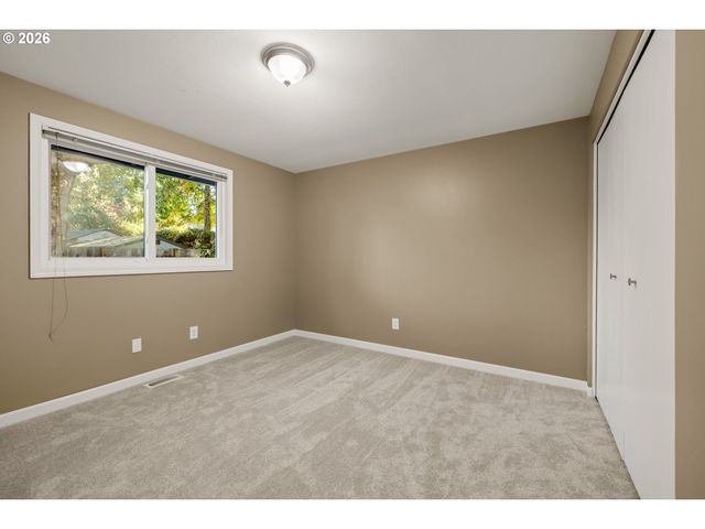 2820 Se BRODIAEA Ct, Hillsboro, OR 97123