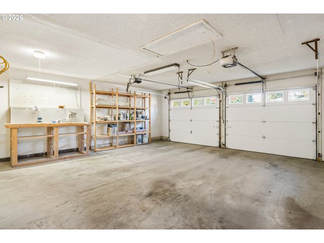 2820 Se BRODIAEA Ct, Hillsboro, OR 97123