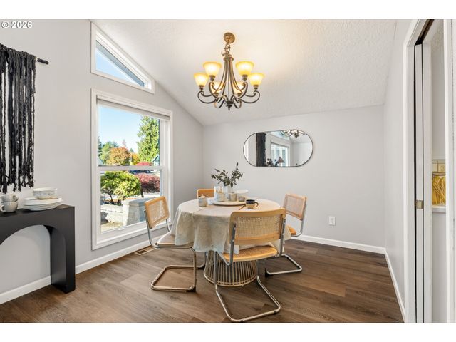 2820 Se BRODIAEA Ct, Hillsboro, OR 97123
