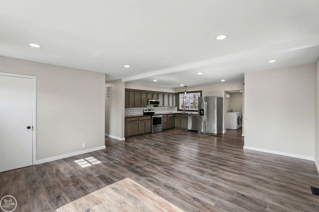 47744 ROLAND Street, Shelby Twp, MI 48317