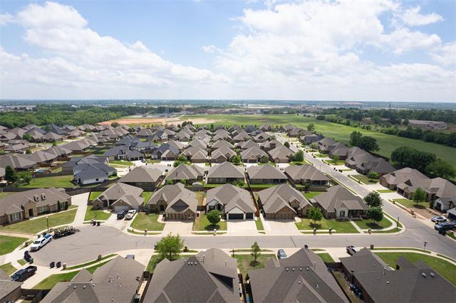 5012 SW 127th Court, Oklahoma City, OK 73173