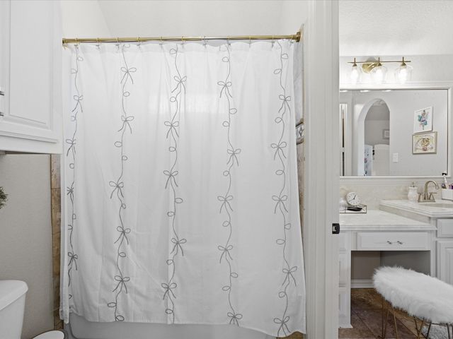 105 Mesquite Court, Decatur, TX 76234